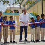 @LuisAbinader inaugura la escuela Primaria Rafael Kasse Acta en los Alcarrizos con 27 aulas y capacidad para 830 alumnos