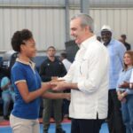 @LuisABinader inaugura Polideportivo de la Escuela Salomé Ureña en Capotillo