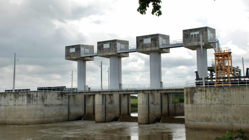 Producción de agua potable alcanza los 428 millones de galones diarios