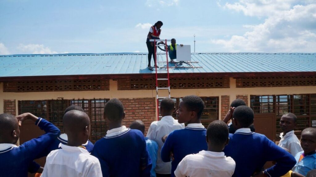 @ElonMusk Starlinks ayuda a escuelas en regiones remotas