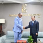 @ChuVasquez es recibido por el presidente de la @JuntaCentral Román Jáquez Liranzo
