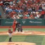 @JMena26 Robinson Canó y José Marmolejos contribuyeron en la victoria de los Diablos Rojos para empatar la serie luego de estar debajo 0-3
