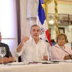 El presidente @luisabinader anuncia importantes obras viales, deportivas y de saneamiento en el Gran Santo Domingo y en el Distrito Nacional