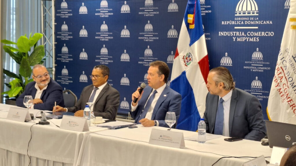 CNZFE aprueba 12 nuevas empresas en zonas francas, con una inversión superior a los 66.65 millones de dólares