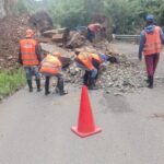 @DeligneAB @RDMOPC ha rehabilitado de inmediato el paso por el tramo Nigua de la Carretera Jarabacoa-Constanza en la Vega luego del derrumbe del viernes por la noche