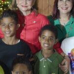 @RaquelPenaVice que esta temporada nos inspire a fortalecer la unión, la paz y la gratitud en cada hogar en Villa Navidad en Santiago