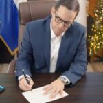 @MapRDo @SIgmundFreund En esta Navidad, celebramos a quienes con su dedicación y esfuerzo hacen posible la transformación y modernización del Estado dominicano. Cada logro alcanzado es un testimonio del compromiso compartido por construir un mejor futuro para nuestra nación. ¡Felices fiestas!