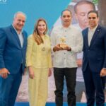 @CarolinaMejiaG Felicita a todos los microempresarios reconocidos en estos Premios Solidarios a la Microempresa de la @BCIE_Org