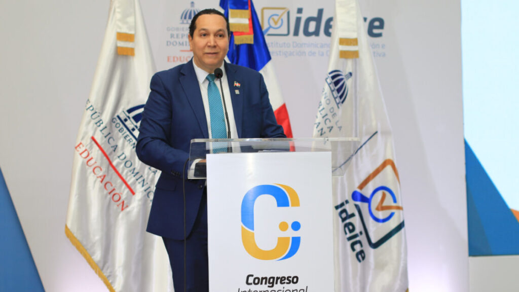 Director Ideice llama a protagonistas sistema educativo a formar red de investigadores para fortalecer educación