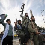 SIRIA: Rebeldes islamistas toman #Damasco y derrocan a Bashar Al Assad huye tras décadas de dictadura en Siria |Dinastia de 50 años cáe en 12 días
