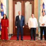 Presidente @LuisAbinader juramenta miembros del Consejo Consultivo para la Transformación Administrativa y Financiera de la Policía Nacional
