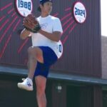 @JMena26 Arrancaron los entrenamientos de Grandes Ligas y Shohei Ohtani se está preparando para en esta temporada hacer las dos funciones otra vez