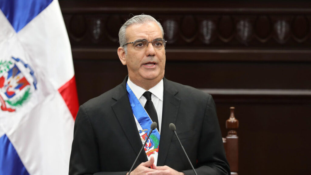 Presidente Abinader declara a las bandas criminales haitianas como organizaciones terroristas y ordena la activación del Consejo Nacional Antiterrorista y la Dirección Nacional Antiterrorista