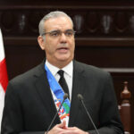 Presidente Abinader declara a las bandas criminales haitianas como organizaciones terroristas y ordena la activación del Consejo Nacional Antiterrorista y la Dirección Nacional Antiterrorista