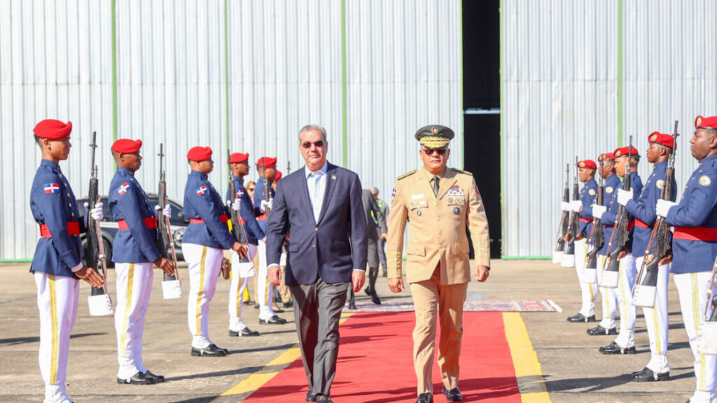 Presidente Abinader sale a Uruguay para asistir a toma de posesión de @OrsiYamandu