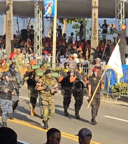 @RogelioGenao en desfile militar por el 181 Aniversario de la Independencia