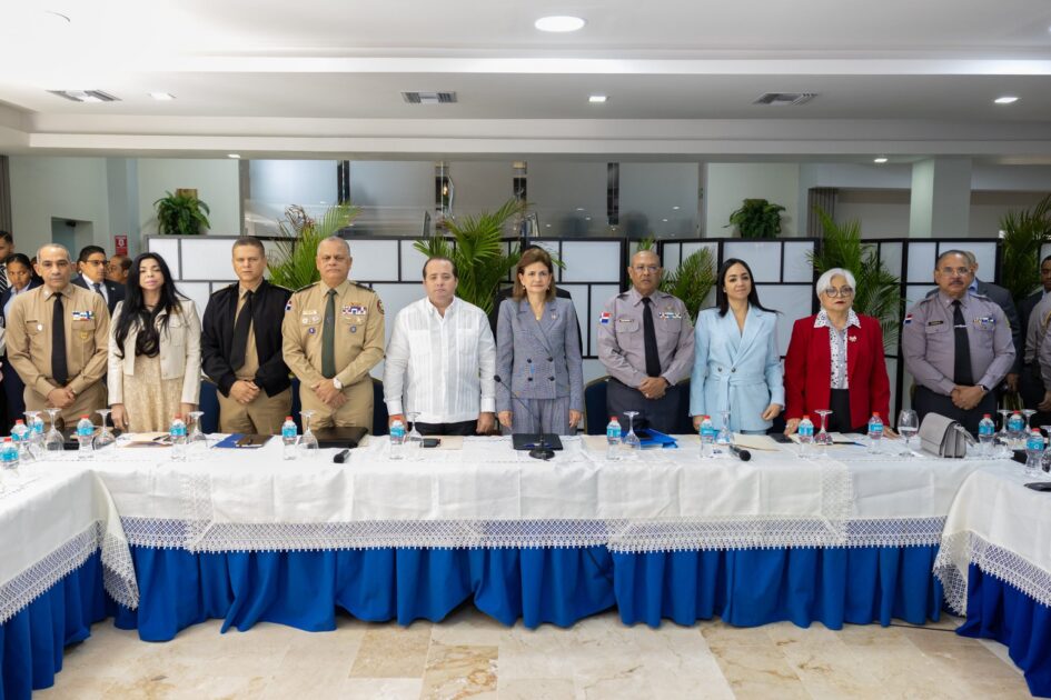 @RaquelPenaVice encabezó la Reunión de Seguridad Ciudadana en el Palacio de la Policía Nacional