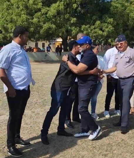 @PesqueiraDiego Hoy el gobierno inaugura otro moderno destacamento en Uvilla, Tamayo, Bahoruco