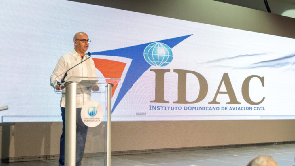 Director del IDAC destaca aportes de la aviación civil a la economía dominicana