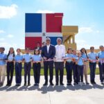 @ScarletBenzan Gracias al Centro Educativo Prof. José Raúl Cabrera Ureña, inaugurado por el Presidente @LuisAbinader y el ministro de @EducacionRDo @LMDecamps, 840 estudiantes de nivel básico se verán favorecidos