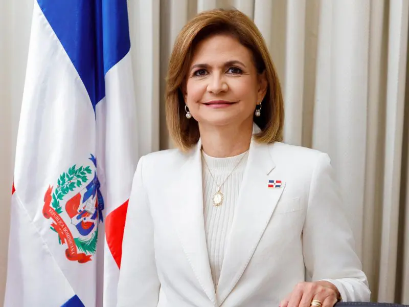 @RaquelPenaVice dice aspira a ser presidenta de la República Dominicana :”AHORA MISMO EL COMPROMISO ES SEGUIR TRABAJANDO PARA HACER UN BUEN GOBIERNO”