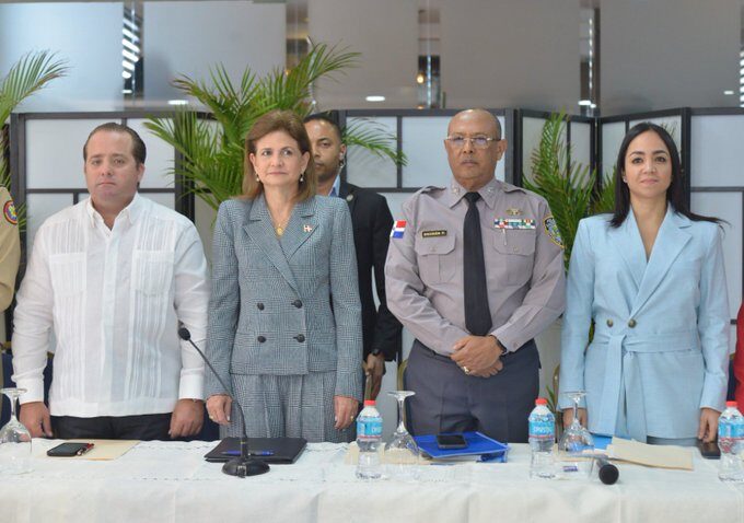 @RaquelPenaVice, en representación  presidente @luisabinader, encabezó reunión “Plan de Seguridad Ciudadana”