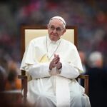 @GloriaReyesG Nos despedimos del Papa Francisco. Nuestro primer pontífice latinoamericano, a quien siempre recordaremos por su sencillez, su cercanía con los más vulnerables, y su defensa de la paz.