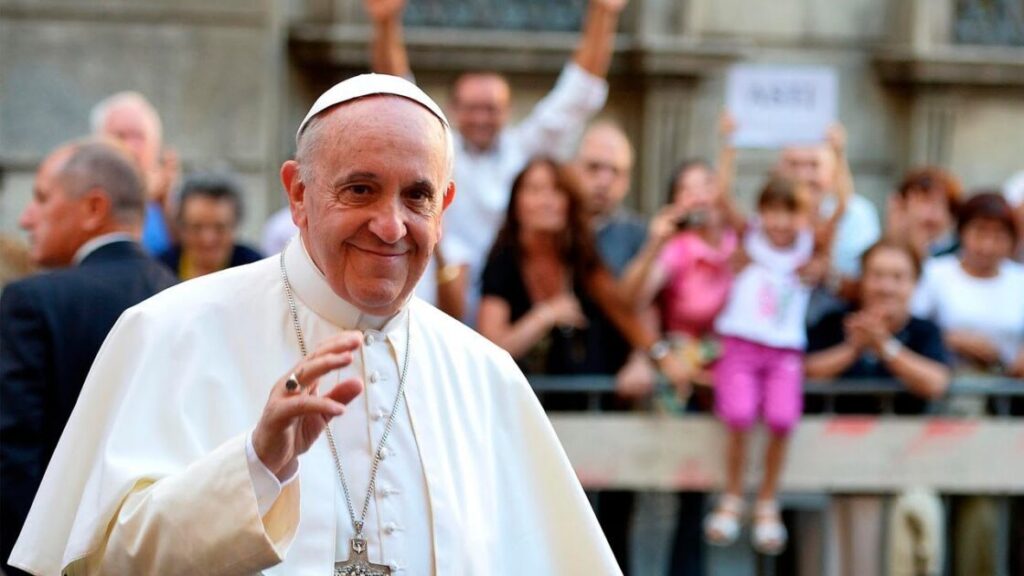 @CarolinaMejiaG Descanse en paz, querido Papa Francisco