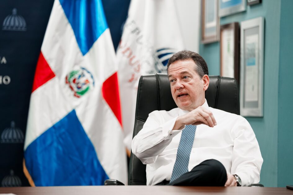 @ItoBisono Sostuvimos un importante encuentro con la Junta Directiva de la Asociación Dominicana de Textiles