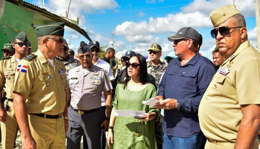 @FarideRaful En el día de hoy realizamos un descenso a Mata Mosquitos, junto al Ministro de Defensa y los directores de Migración y de la Policía Nacional