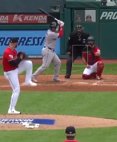@JMena26 Llegó el tercer jonrón de la temporada para Rafael Devers