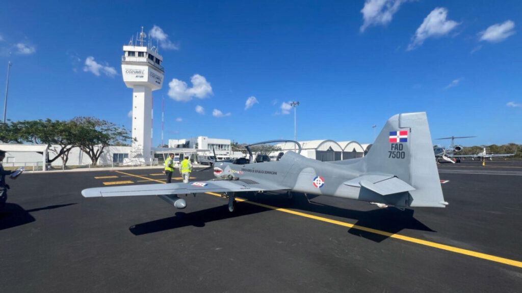 Llegan a México aeronaves TP-75 Dulus de la FARD para participación en Famex 2025