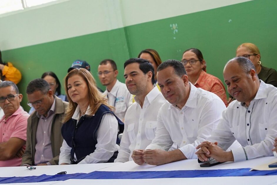 @RobertoAngel02 Avances y Propuestas para el Sector Educativo en San José de Ocoa.
