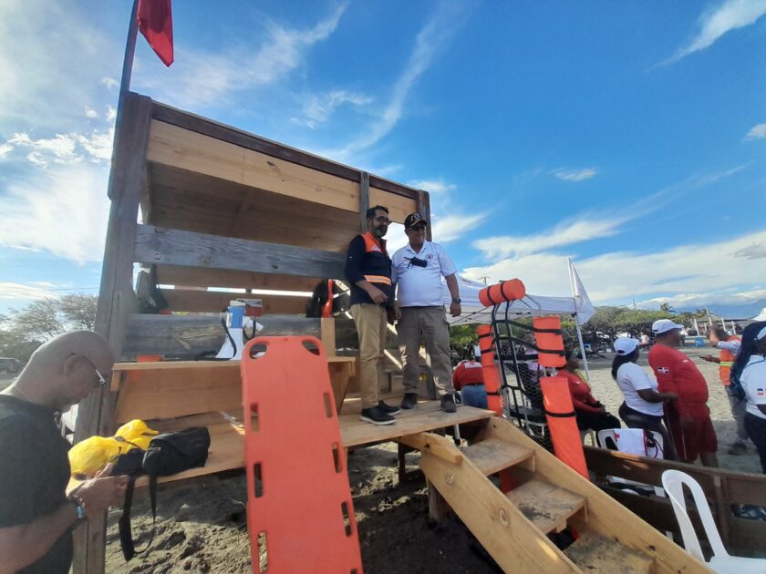 @DefensaCivilRD En fotos la visita de nuestro director ejecutivo,@JuanSalasRD a Salinas, Baní