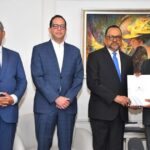 EN VIVO Consultor jurídico deposita proyecto de ley  que unifica ministerio de Economía con Hácienda