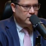 @SanzLovaton Líder, servidor y rostro clave en los momentos más difíciles del país. Mayor General Juan Manuel Méndez García Estará con nosotros en el próximo episodio de #YayoPintoPodcast