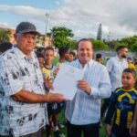 @LuisAbinader @JosePaliza entrega pensión especial a Leonel Plácido en Puerto Plata