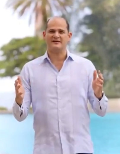 @AdolfoPerezDL Para ti, que valoras el amor incondicional de una madre, recuerda que siempre es buen momento para llamarla, visitarla, abrazarla y agradecerle