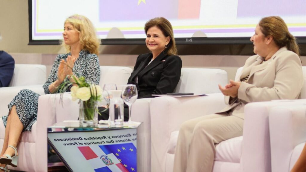 @RaquelPenaVice encabezó la apertura del conversatorio “República Dominicana – Unión Europea