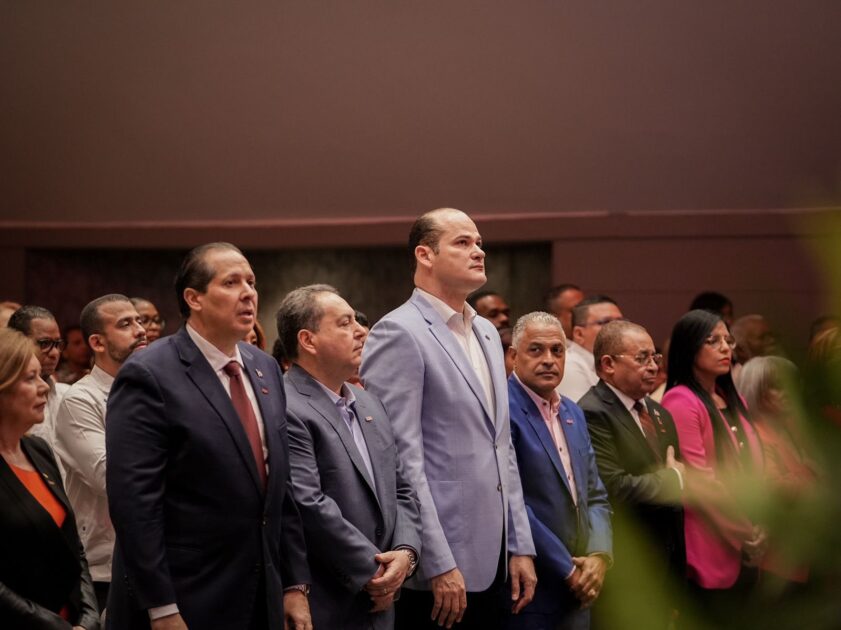 @AdolfoPerezDL agradece la invitación de @SaludPublicaRD a participar en la conmemoración del “Día de la Hipertensión”