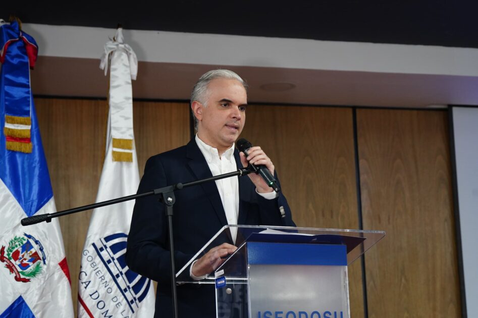 @EducacionRDO @LMDECAMPS participa en Diplomado Educación