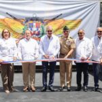 @LuisAbinader inauguró una planta de ensamblaje de vehículos en San Cristóbal, con capacidad para producir hasta 400 ambulancias al año, además de vehículos blindados y de transporte especial