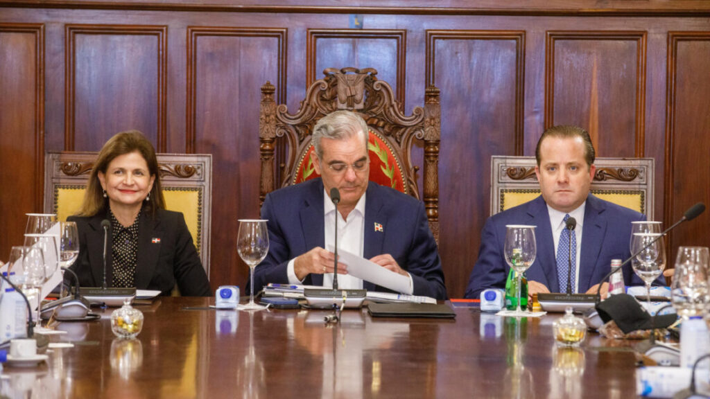 Se presentaron nuevas Medidas y metas| @LuisAbinader presenta avances tras el 49.⁰ Consejo de Ministros