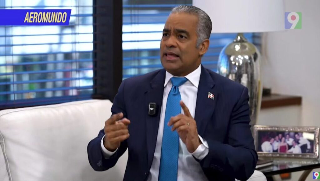 Entrevista a Joel Santos Echavarria en Aeromundo con Guillermo Gómez