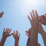 Doy GRACIAS, GRACIAS, HOY TODO EN MI ES BENDICIÓN Y EXPLENDOR, BRILLO EN LUZ Y SANACIÓN ¡¡ Oración por el MILAGRO DE VIVIR
