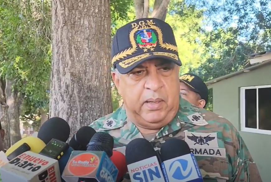 Director de @MigracionRDo se reune con autoridades y alcaldes.  Garantizan control y seguridad total en la frontera
