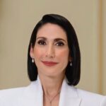 @raquelarbaje:La familia es ese primer lugar donde aprendemos a amar, a convivir