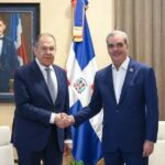 Presidente @LuisAbinader recibe al canciller ruso Sergey Lavrov en el Palacio Nacional