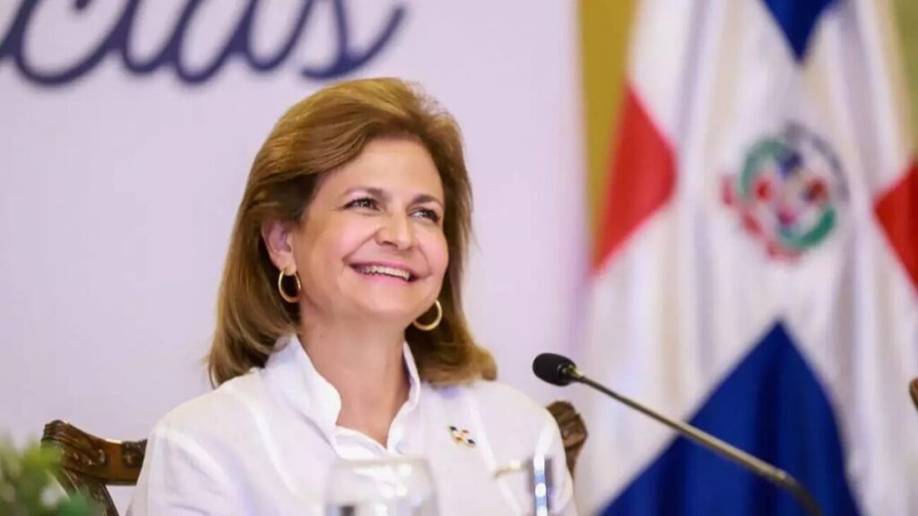 CONFERENCIA MAGISTRAL @RaquelPenaVice Vicepresidenta de la Soberana República Dominicana
