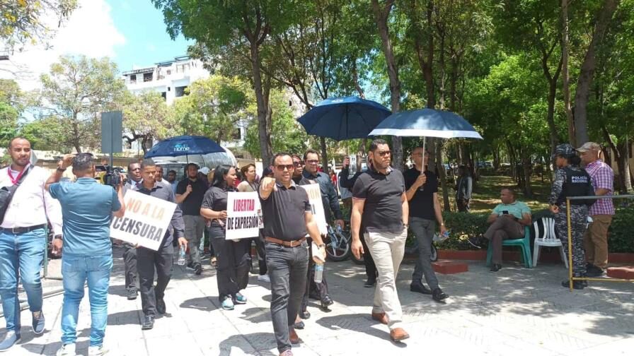 Periodistas en RD marchan contra maltrato y censuras